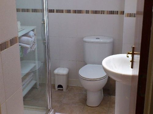 Christines Guest House Инвернесс Экстерьер фото