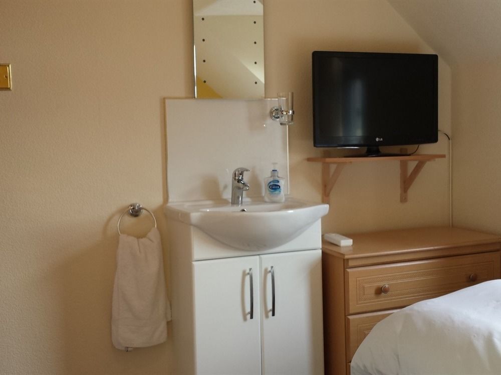 Christines Guest House Инвернесс Экстерьер фото
